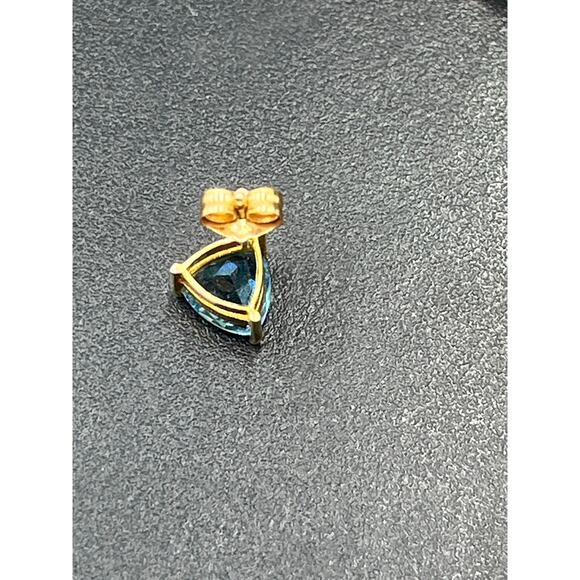 Designer Signed 14k Yellow Gold Trillion Cut Blue Topaz Stud MEXICO Dec Earrings - Picture 6 of 10